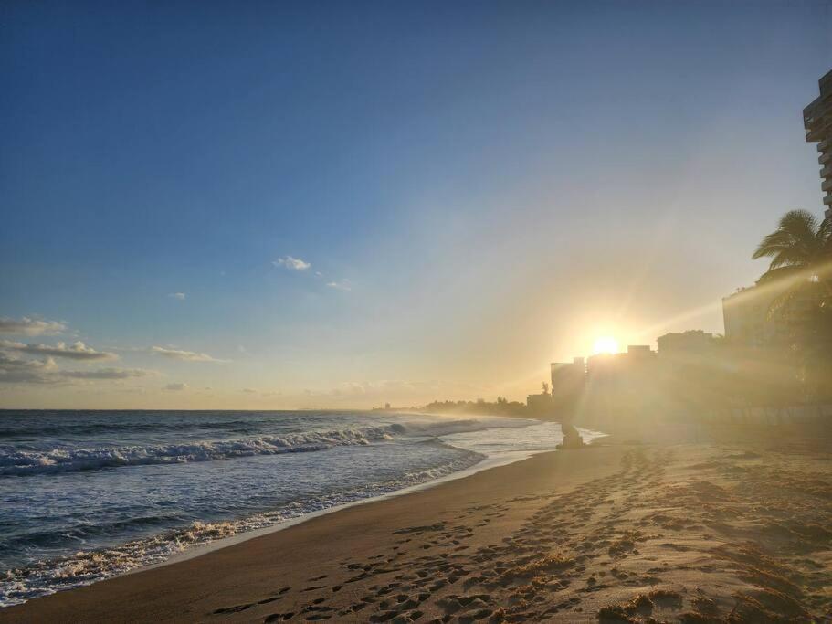 Gorgeous 1-bedroom Beachside Apartment