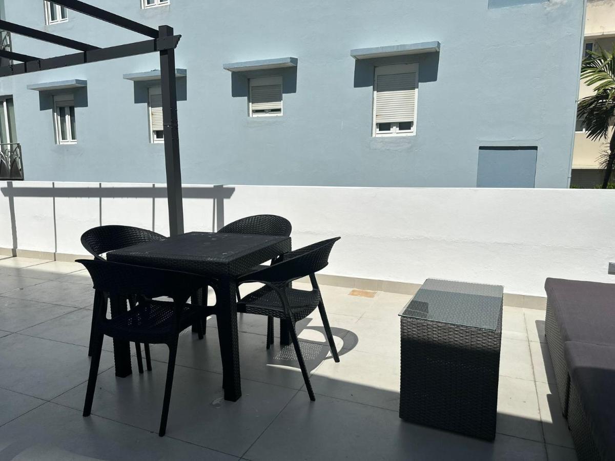 Gorgeous 1-bedroom Beachside Apartamento